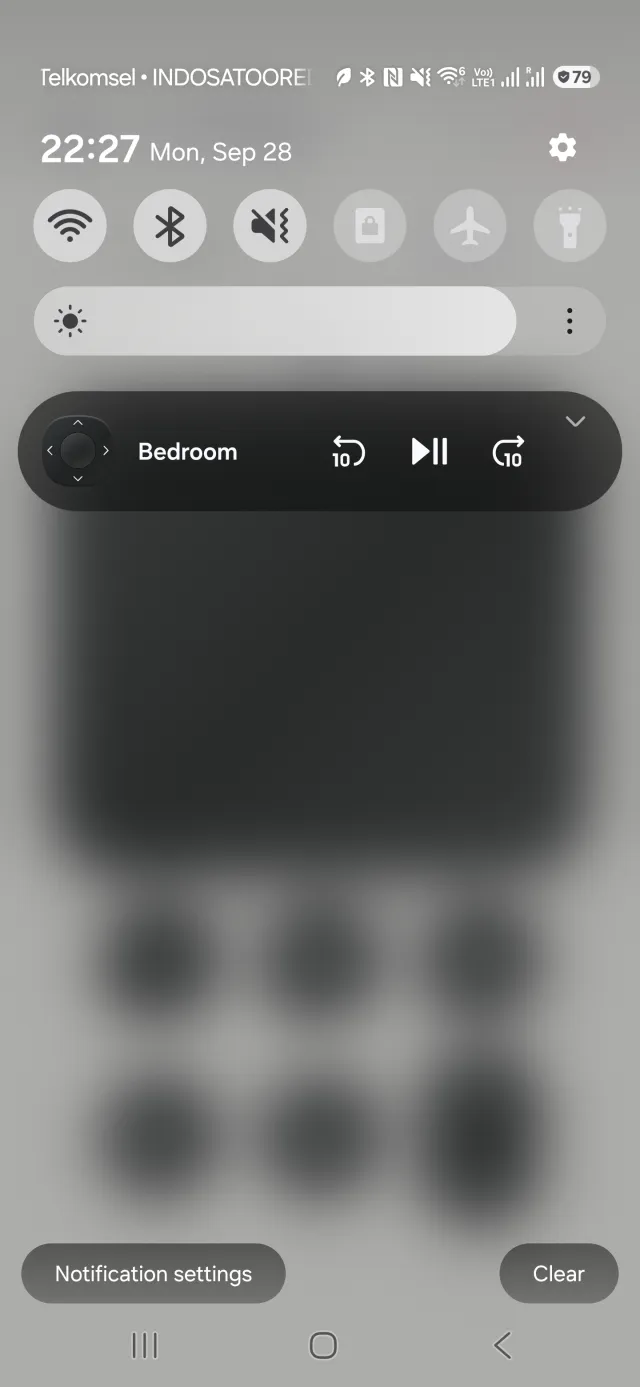 True Remote play/pause and skip controls in the Android notification shade